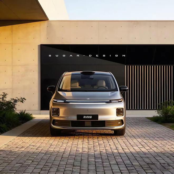 位全尺寸旗舰产品激光雷达+高阶智驾会火九游会·j9网站零跑全新MPV曝光定(图8) 位全尺寸旗舰产品激光雷达+高阶智驾会火九游会·j9网站零跑全新MPV曝光定(图8)